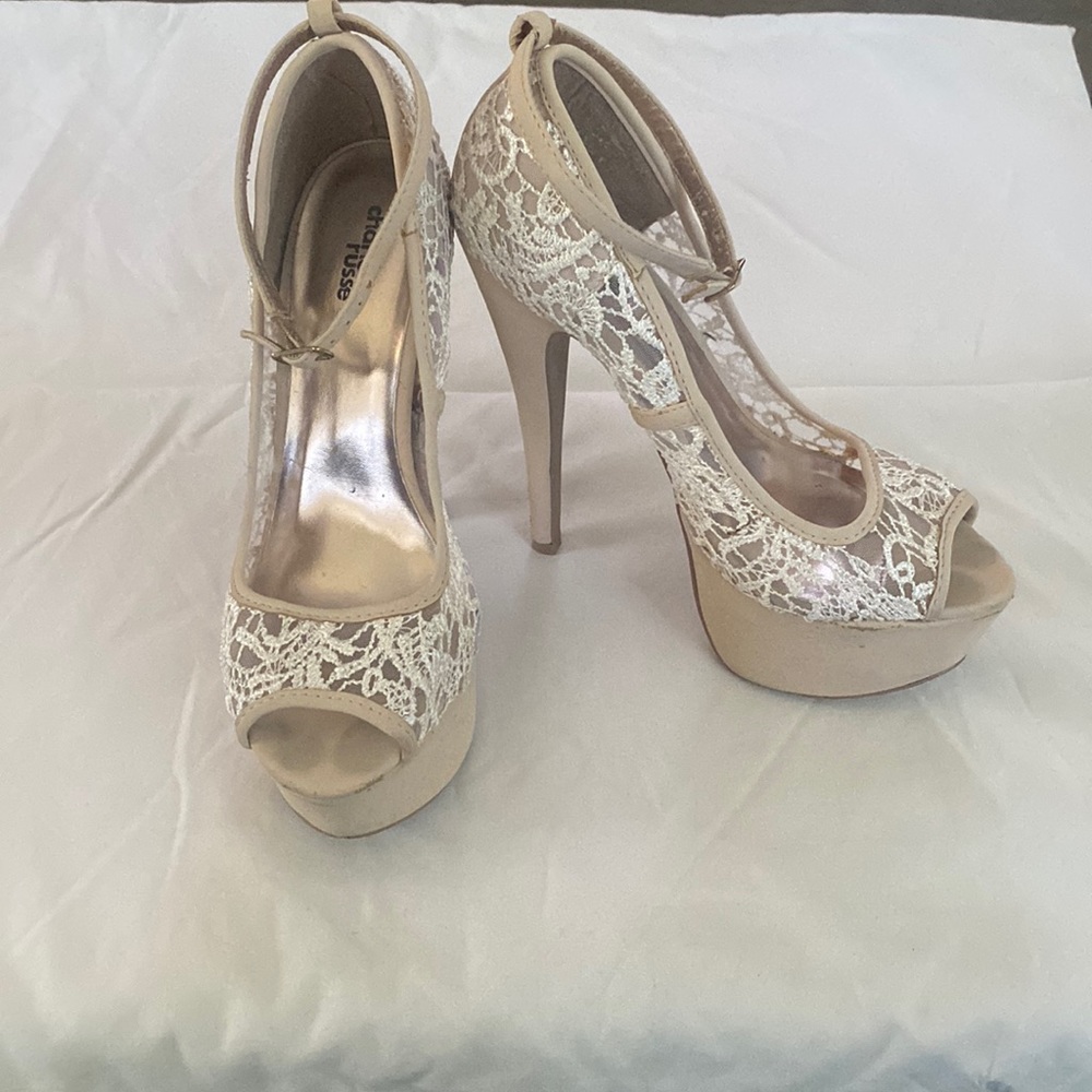 Cream and lace Charlotte Russe size 9 platform heels